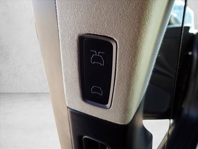 Used 2018 Tesla Model X 75D image 10