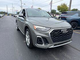 Used 2023 Audi Q5 2.0T Premium Plus w/ Premium Plus Package AWD/4WD image 14