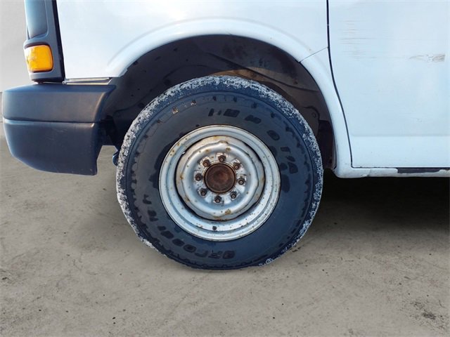 Used 2015 GMC Savana 3500 LS image 14