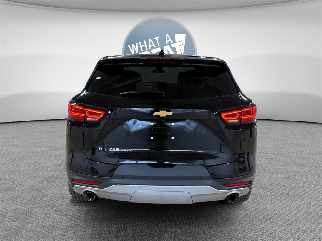 Used 2023 Chevrolet Blazer LT w/ Driver Confidence Package image 5