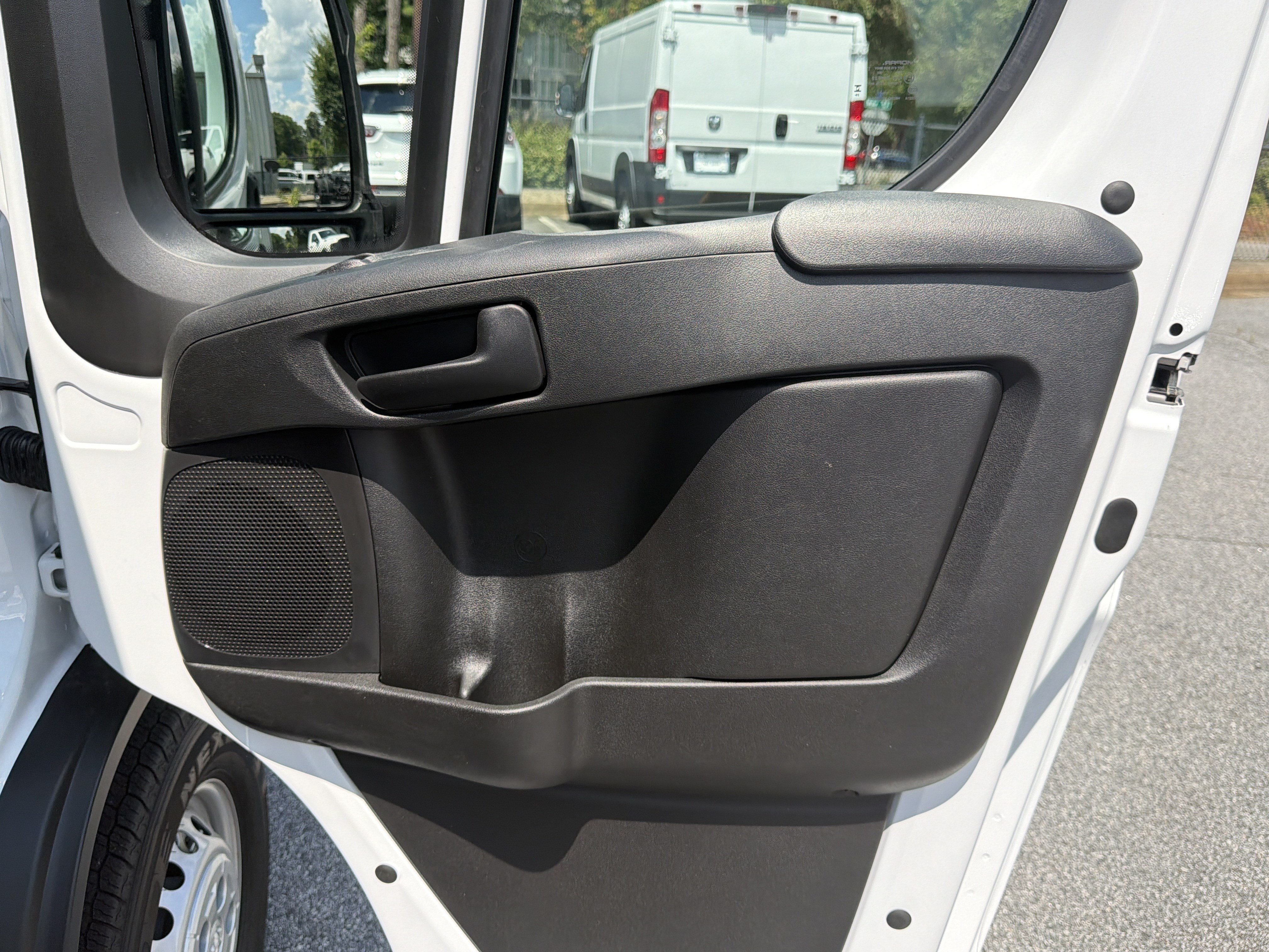 New 2026 RAM ProMaster 1500 w/ Convenience Group FWD image 17