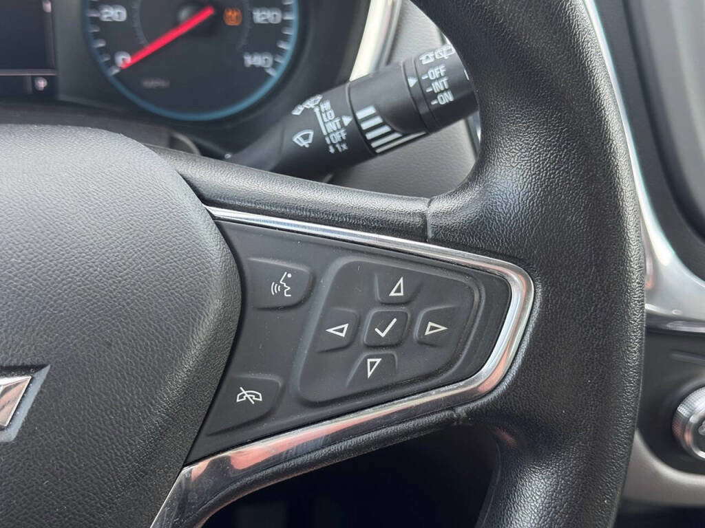 Used 2018 Chevrolet Equinox LS image 15