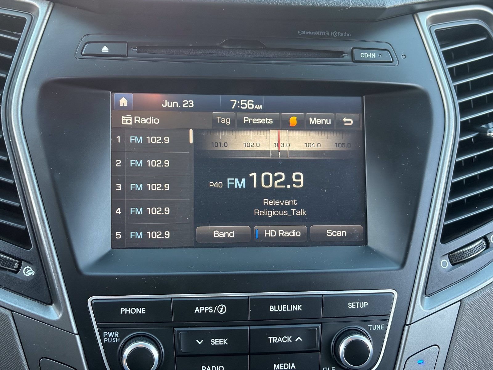 Used 2017 Hyundai Santa Fe Sport FWD image 27