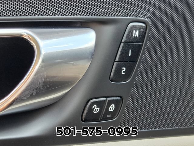 Used 2023 Volvo XC60 B5 Plus AWD/4WD image 35
