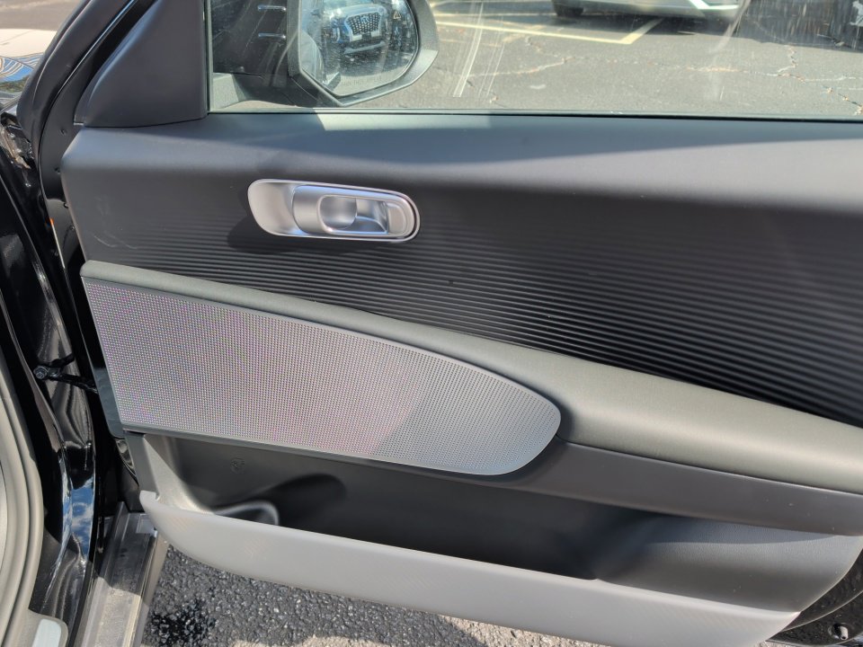 New 2025 Hyundai Ioniq 6 SE image 31