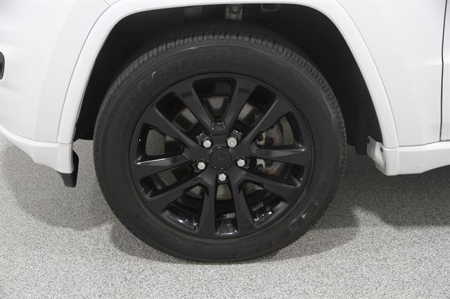 Used 2021 Jeep Grand Cherokee Laredo X AWD/4WD image 23