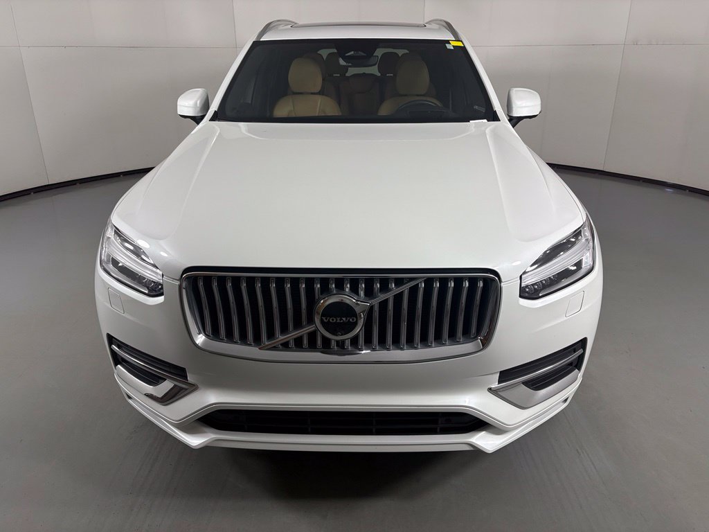 Used 2024 Volvo XC90 B6 Ultimate AWD/4WD image 3