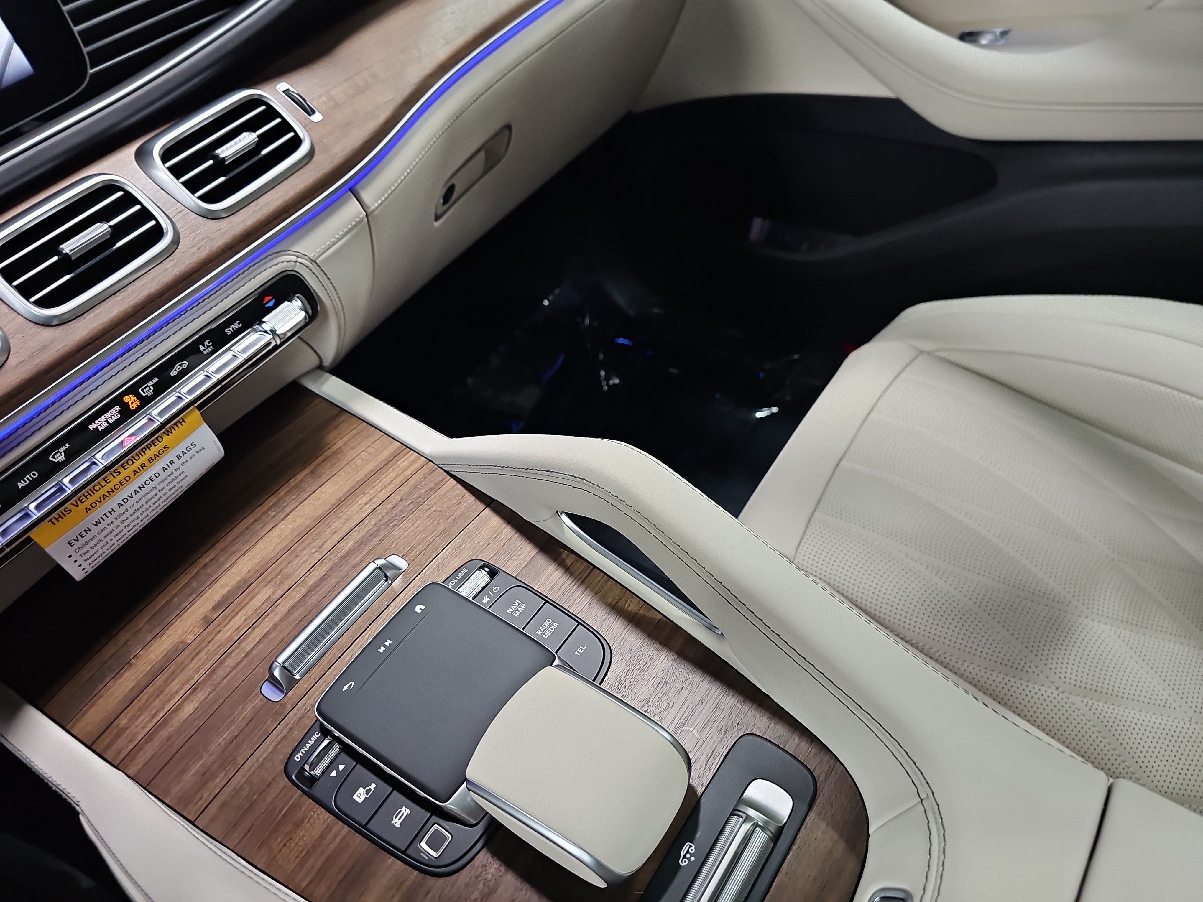 New 2026 Mercedes-Benz GLS 63 AMG 4MATIC image 27