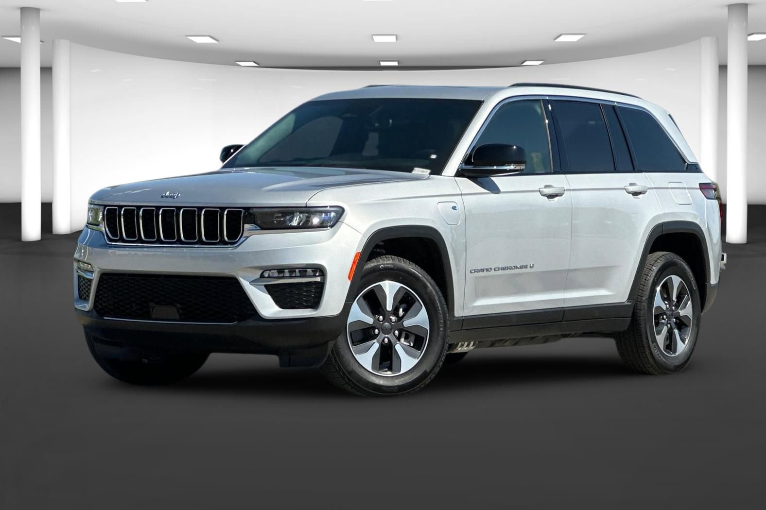 Used 2024 Jeep Grand Cherokee Limited 4xe AWD/4WD video 2