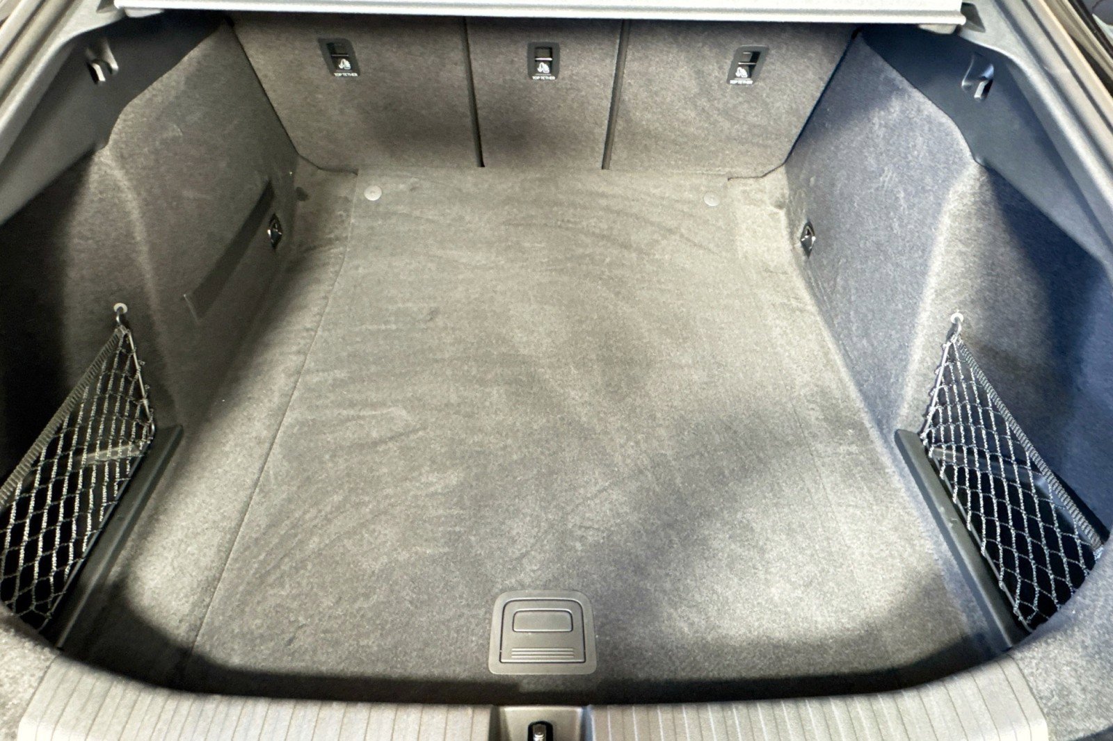 Used 2025 Audi A6 e-tron Prestige w/ Black Warm Weather Package RWD image 24