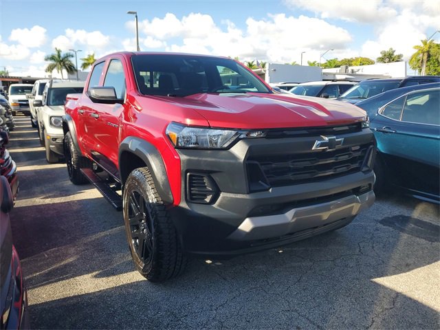 Used 2025 Chevrolet Colorado Trail Boss image 2