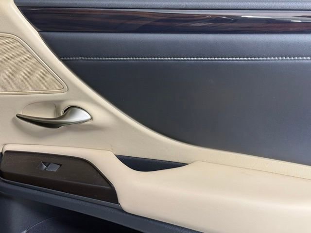 Used 2019 Lexus ES 350 w/ Premium Package FWD image 28