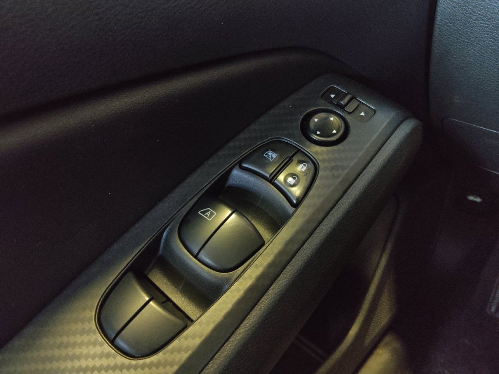 Used 2025 Nissan Altima 2.5 SV FWD image 27