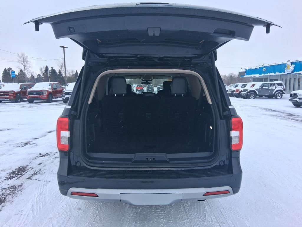 Used 2024 Ford Expedition Max XLT image 14