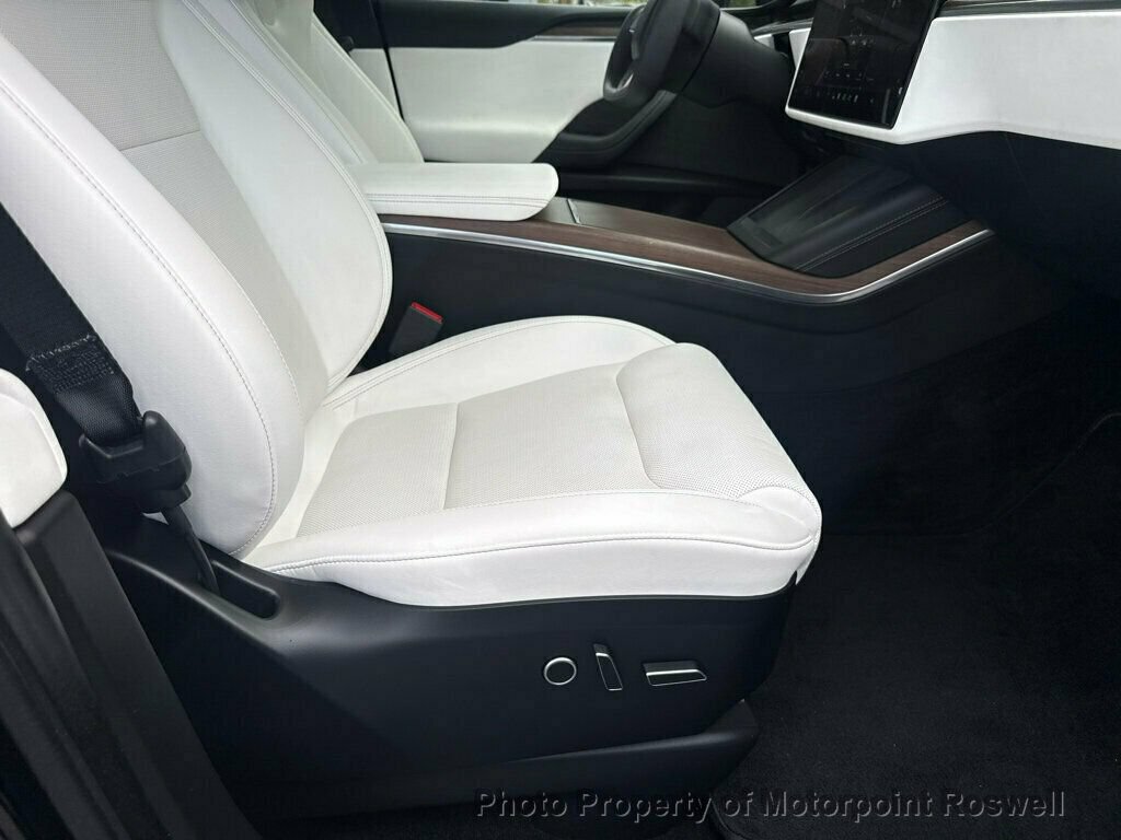 Used 2022 Tesla Model X AWD/4WD image 17