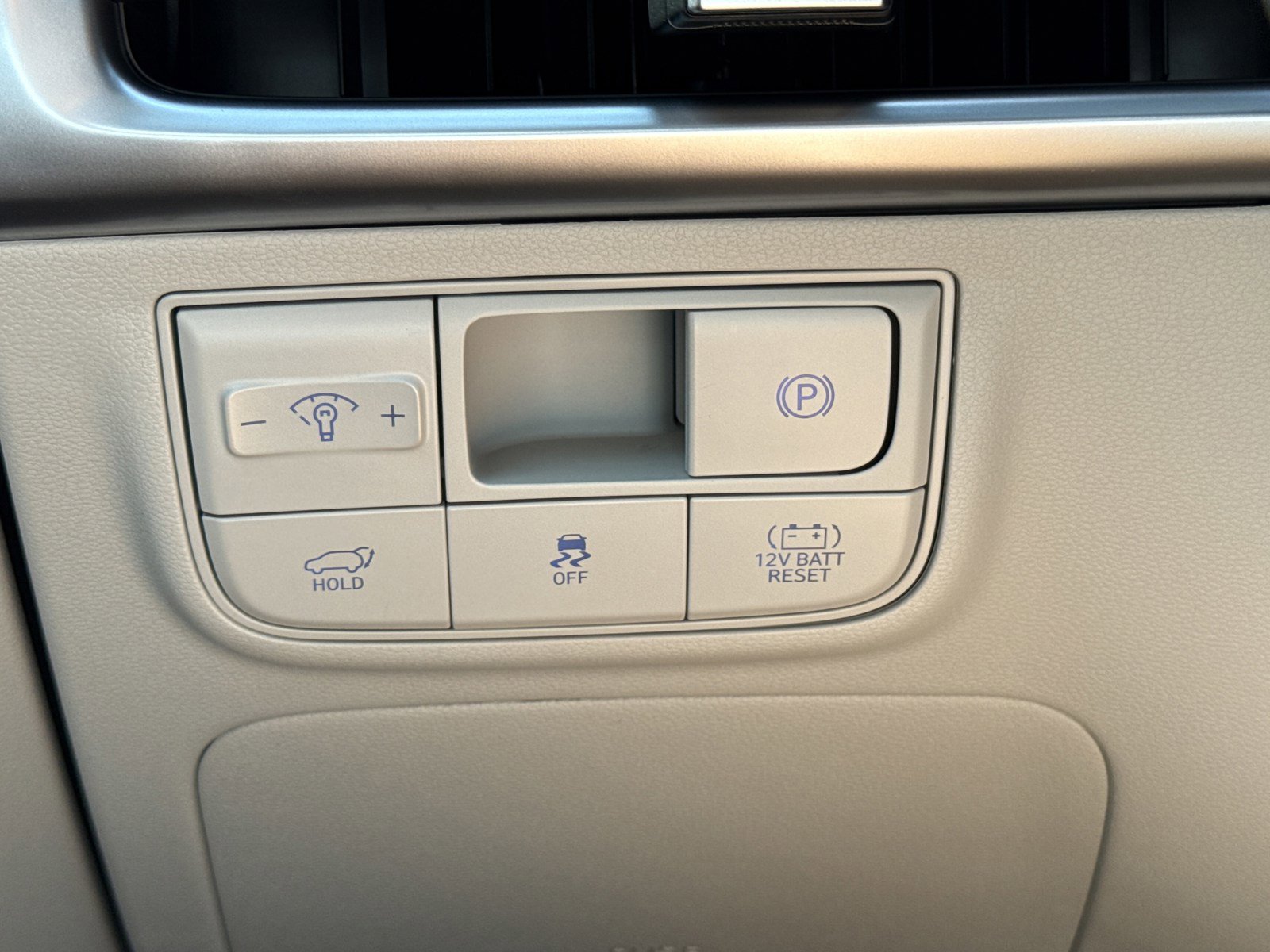 New 2025 Hyundai Tucson Blue w/ Tow & Go Package image 17