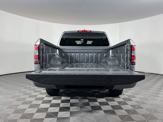 Used 2024 Nissan Frontier SV image 44