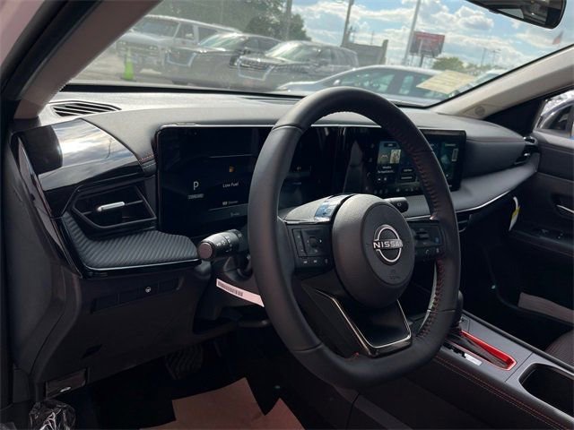 New 2026 Nissan Kicks SR w/ Cold Weather Package image 8