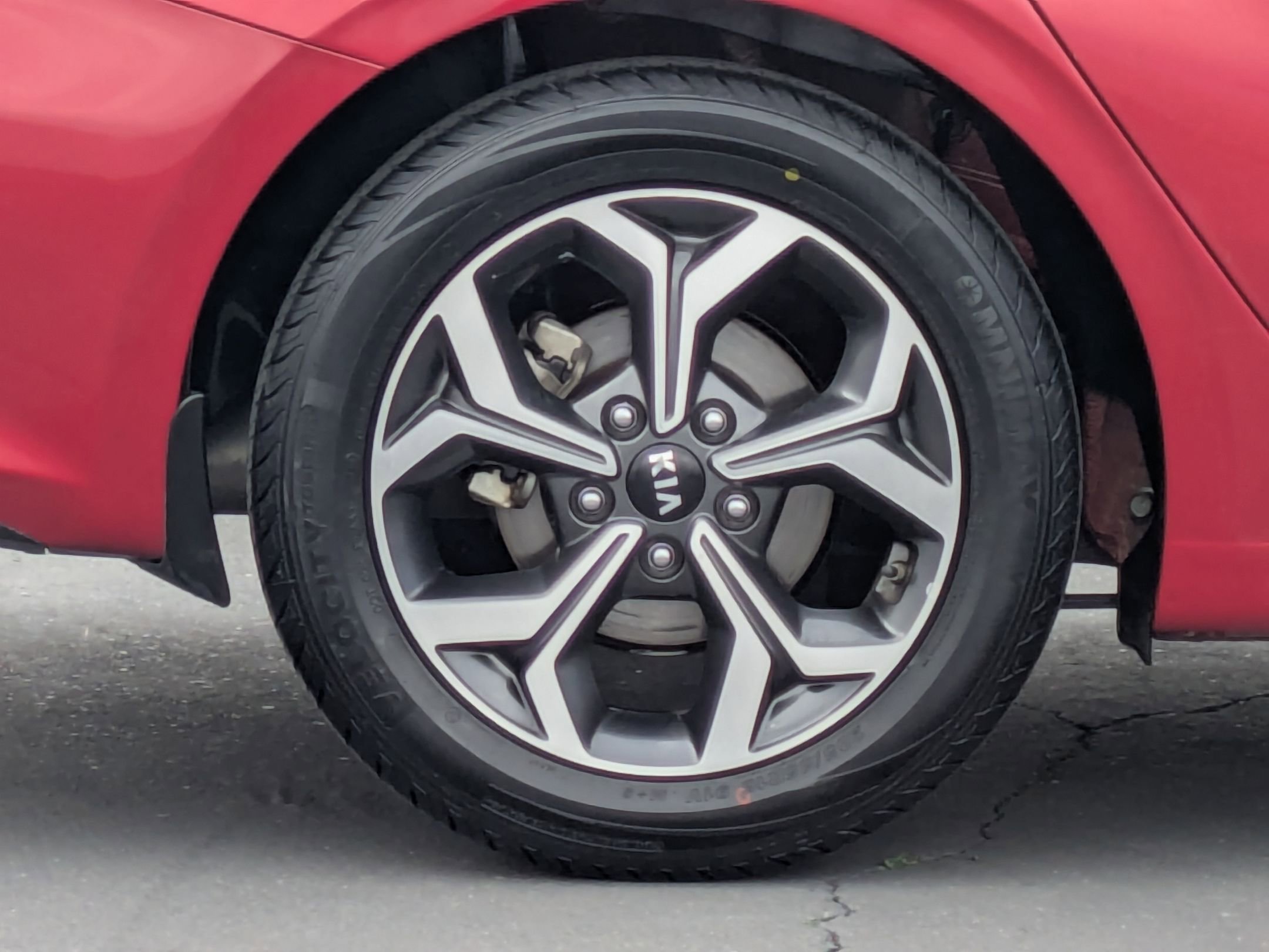 Used 2020 Kia Forte LXS image 9