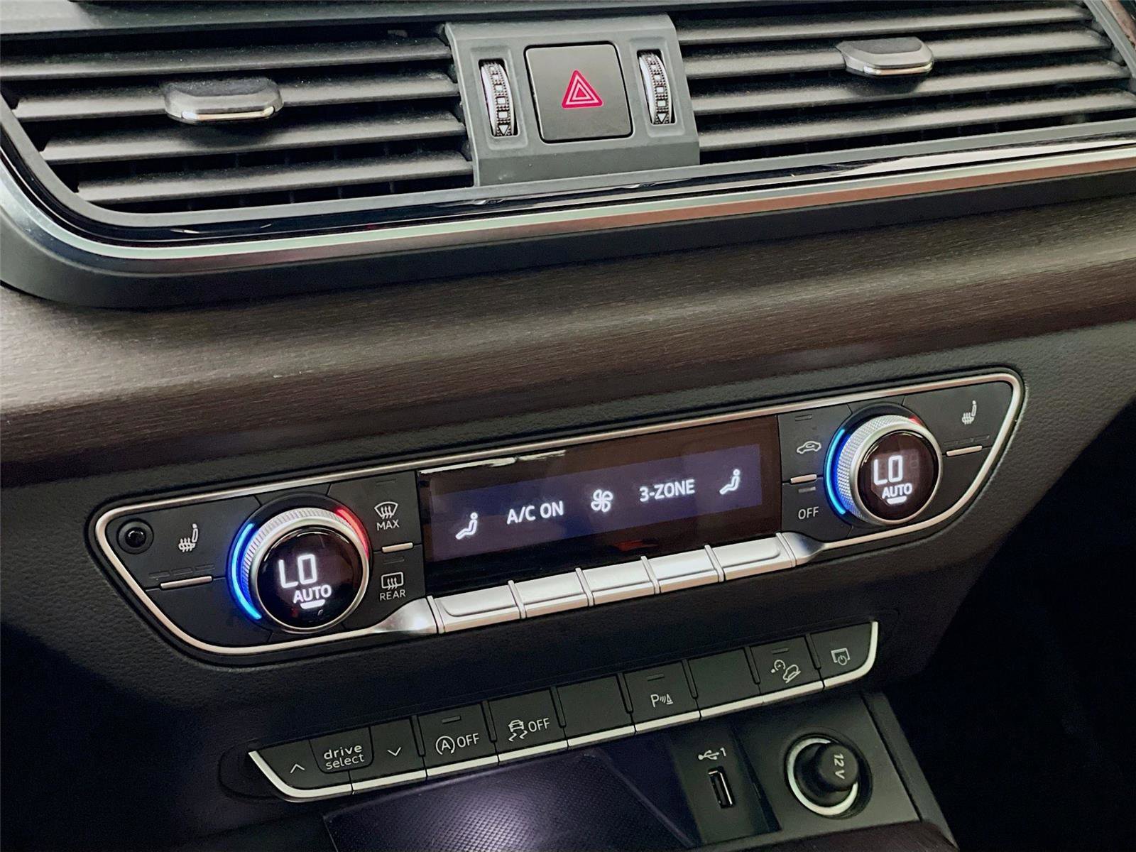 Used 2021 Audi Q5 Premium w/ Convenience Package image 18