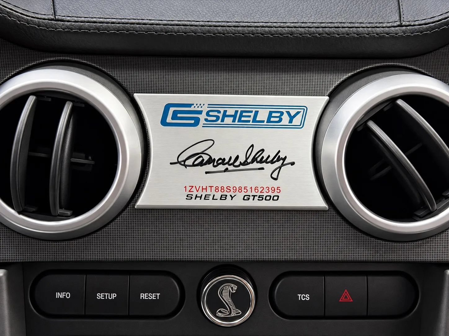 Used 2008 Ford Mustang Shelby GT500 RWD image 33