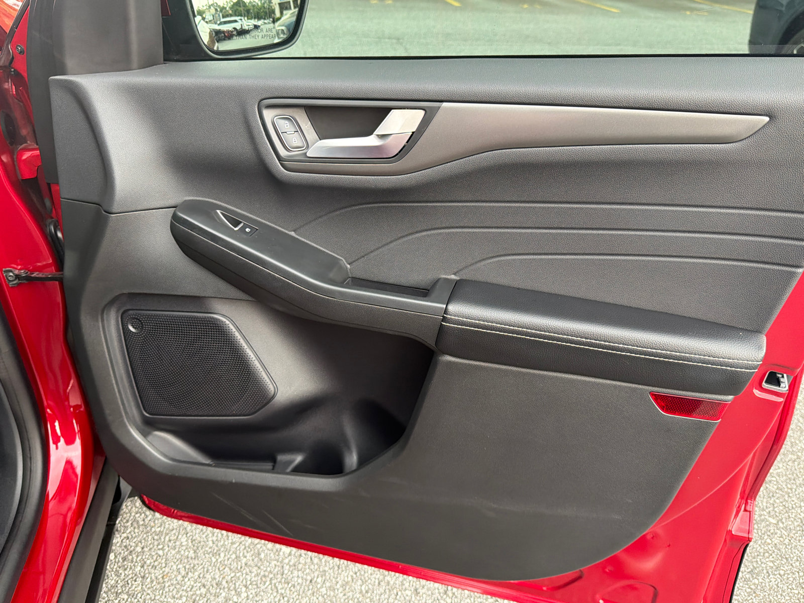 Used 2023 Ford Escape SE FWD image 14