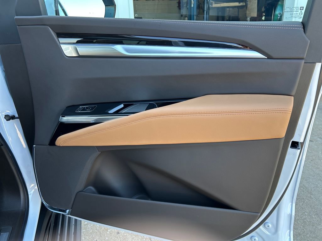 New 2026 Cadillac Escalade ESV Luxury image 59