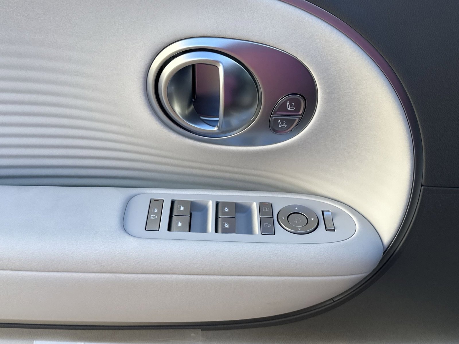 New 2026 Hyundai Ioniq 9 Limited image 15