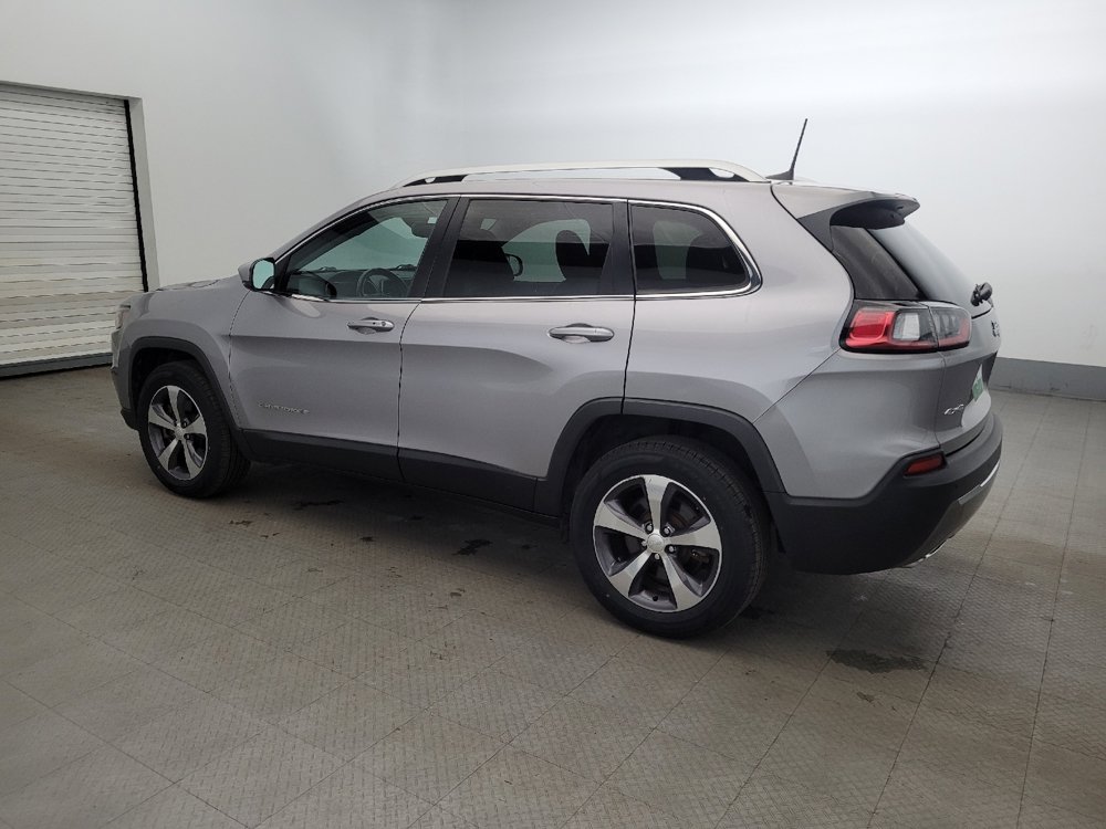Used 2019 Jeep Cherokee Limited AWD/4WD image 3