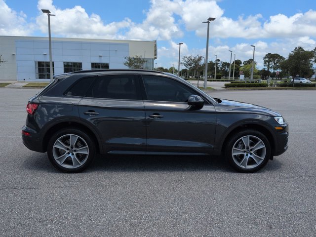 Used 2020 Audi Q5 Prestige AWD/4WD image 4