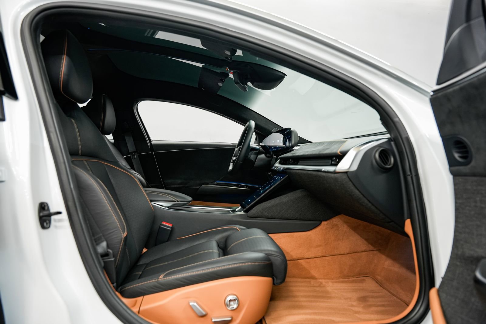 Used 2022 Lucid Air Grand Touring AWD/4WD image 26