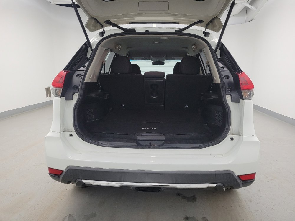 Used 2018 Nissan Rogue S image 29