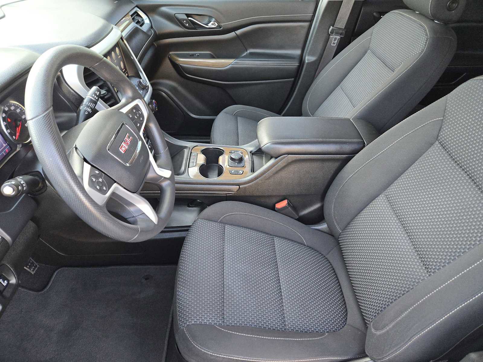 Used 2021 GMC Acadia SLE w/ Driver Convenience Package image 13