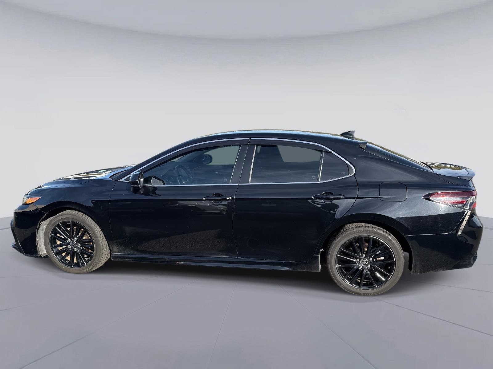 Used 2021 Toyota Camry SE image 7