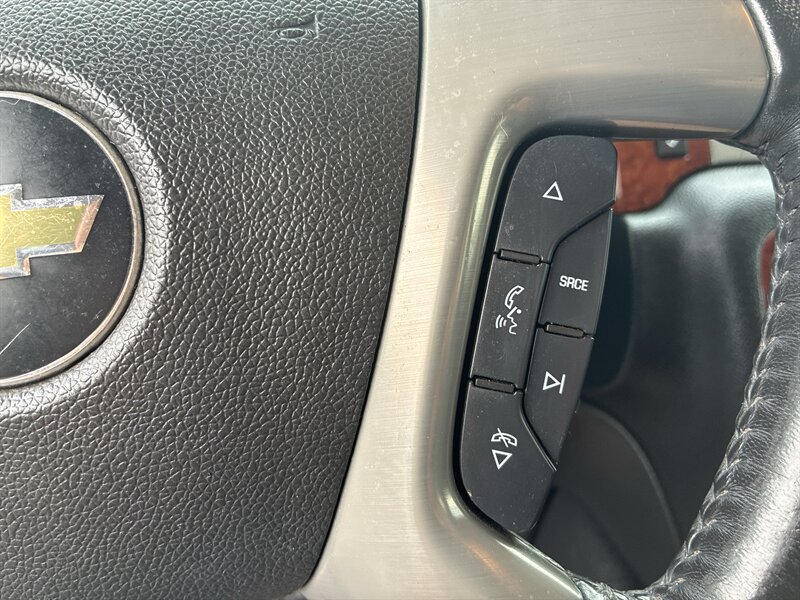 Used 2014 Chevrolet Tahoe LTZ AWD/4WD image 21