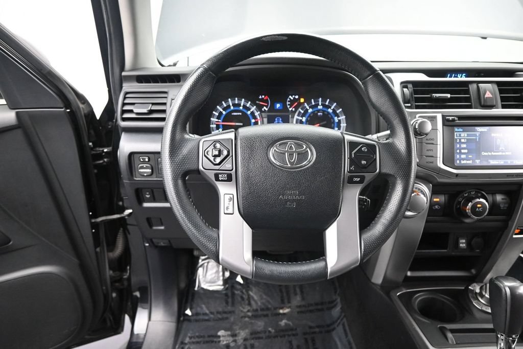 Used 2016 Toyota 4Runner SR5 AWD/4WD image 36
