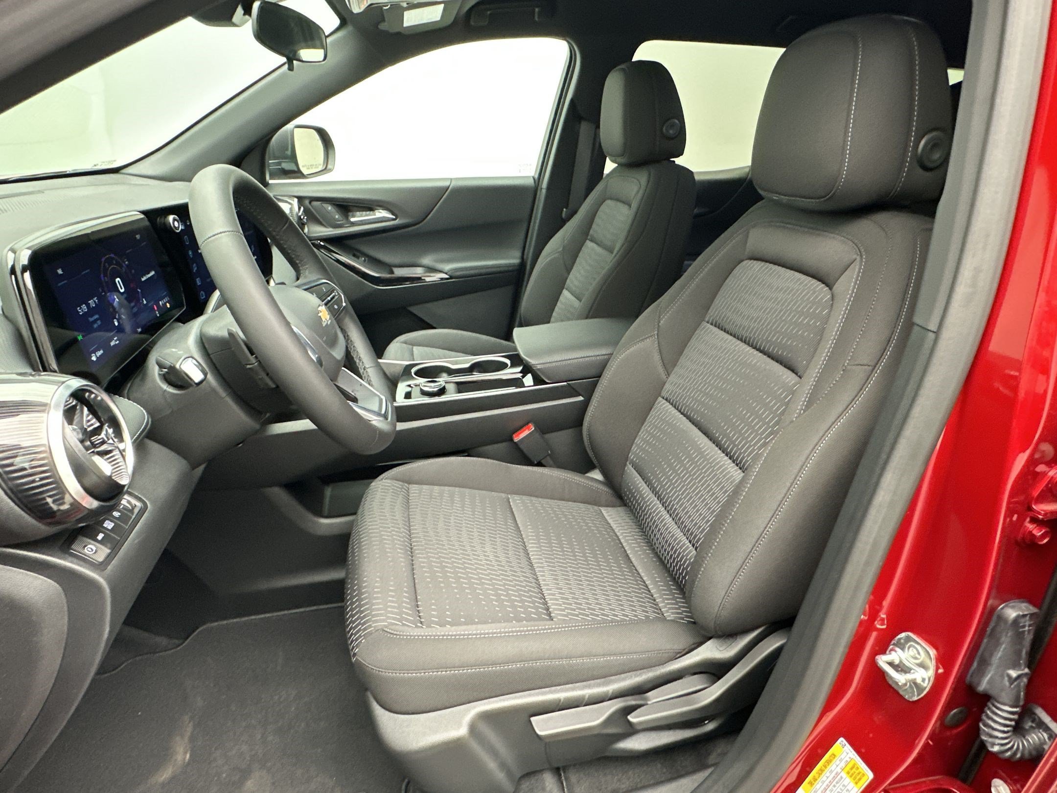 New 2027 Chevrolet Equinox LT AWD/4WD image 5