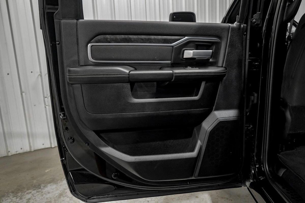 Used 2024 RAM 2500 Big Horn w/ Safety Group image 45