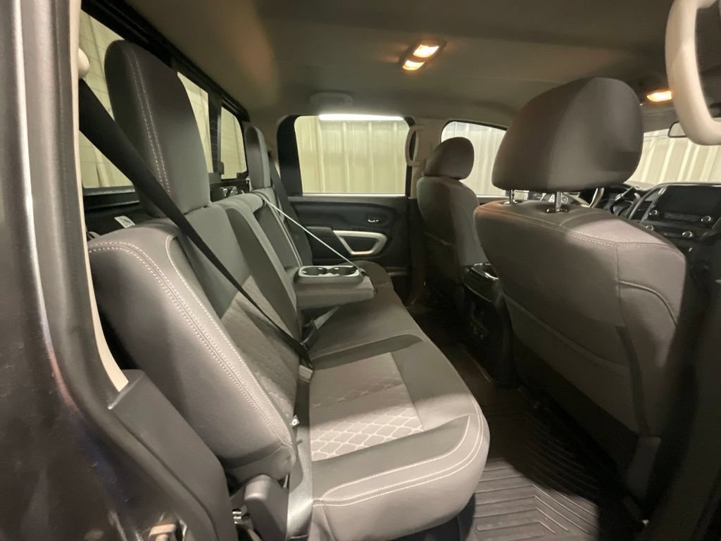 Used 2024 Nissan Titan SV w/ SV Convenience Package AWD/4WD image 15