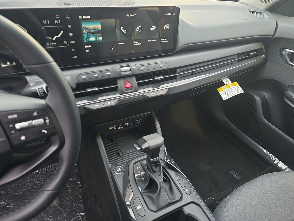 New 2025 Kia K4 EX image 12