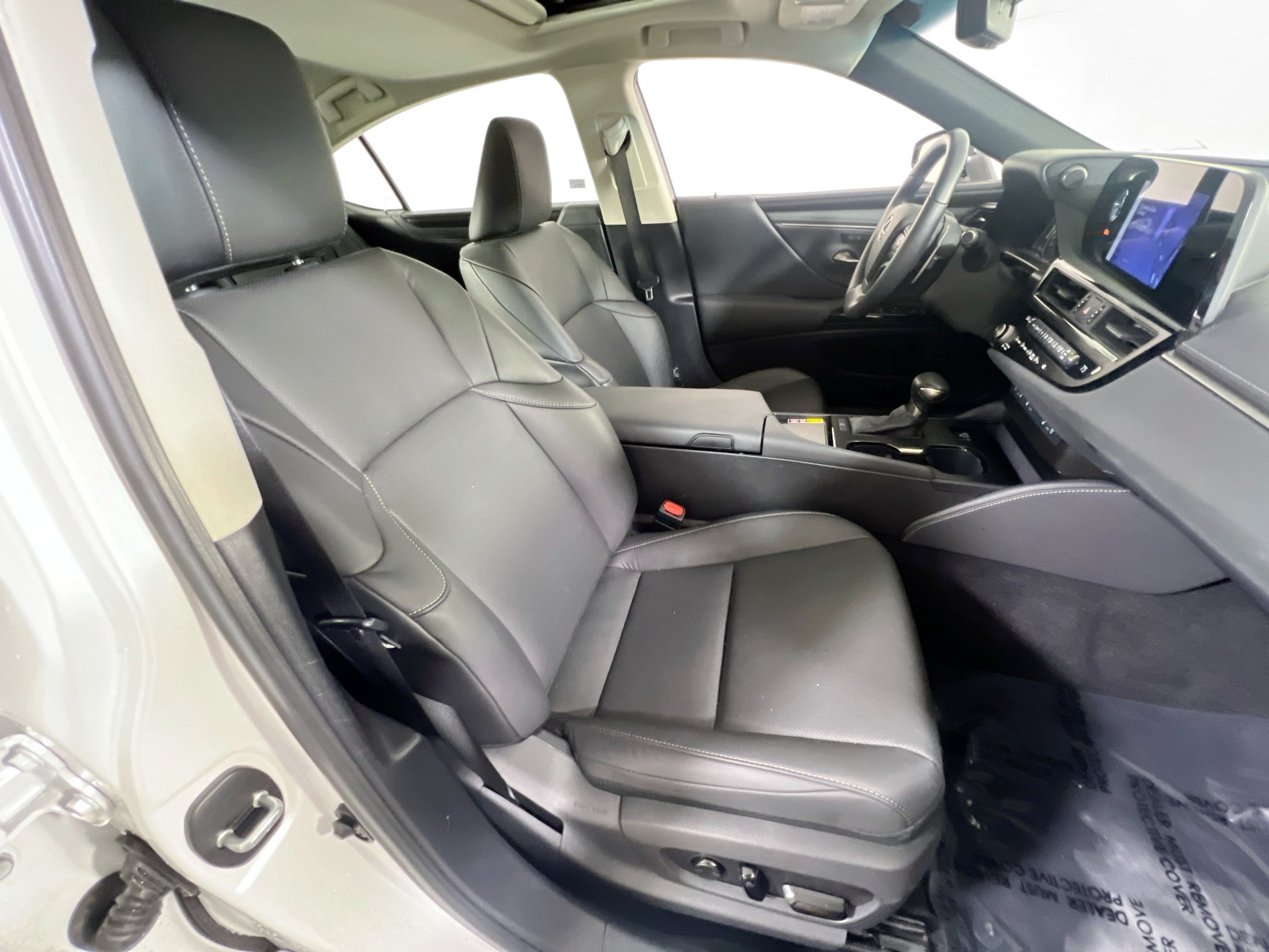 Used 2025 Lexus ES 350 w/ Premium Package FWD image 27