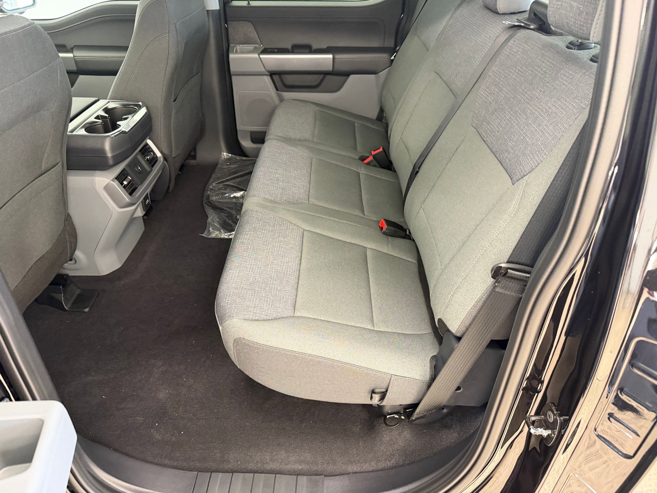 New 2026 Ford F150 XLT w/ Equipment Group 302A MID image 14