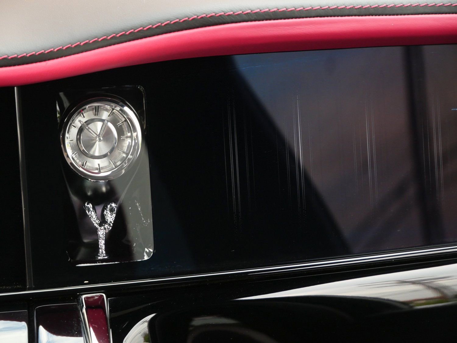 New 2025 Rolls-Royce Cullinan image 14