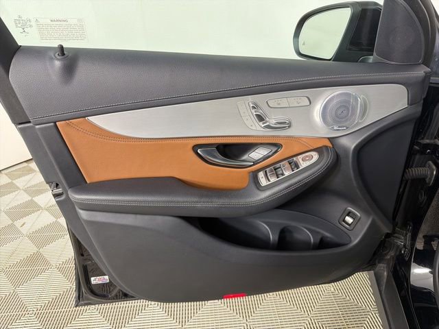 Used 2019 Mercedes-Benz GLC 300 4MATIC image 12