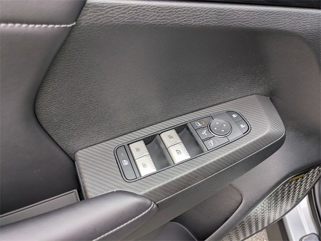 New 2025 Mitsubishi Outlander SE image 13