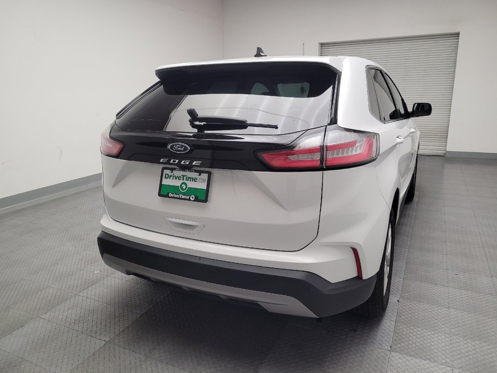 Used 2023 Ford Edge SEL image 7