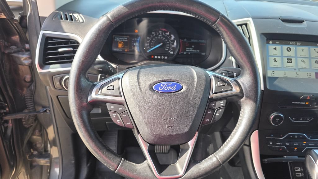 Used 2017 Ford Edge SEL w/ Equipment Group 201A AWD/4WD image 14