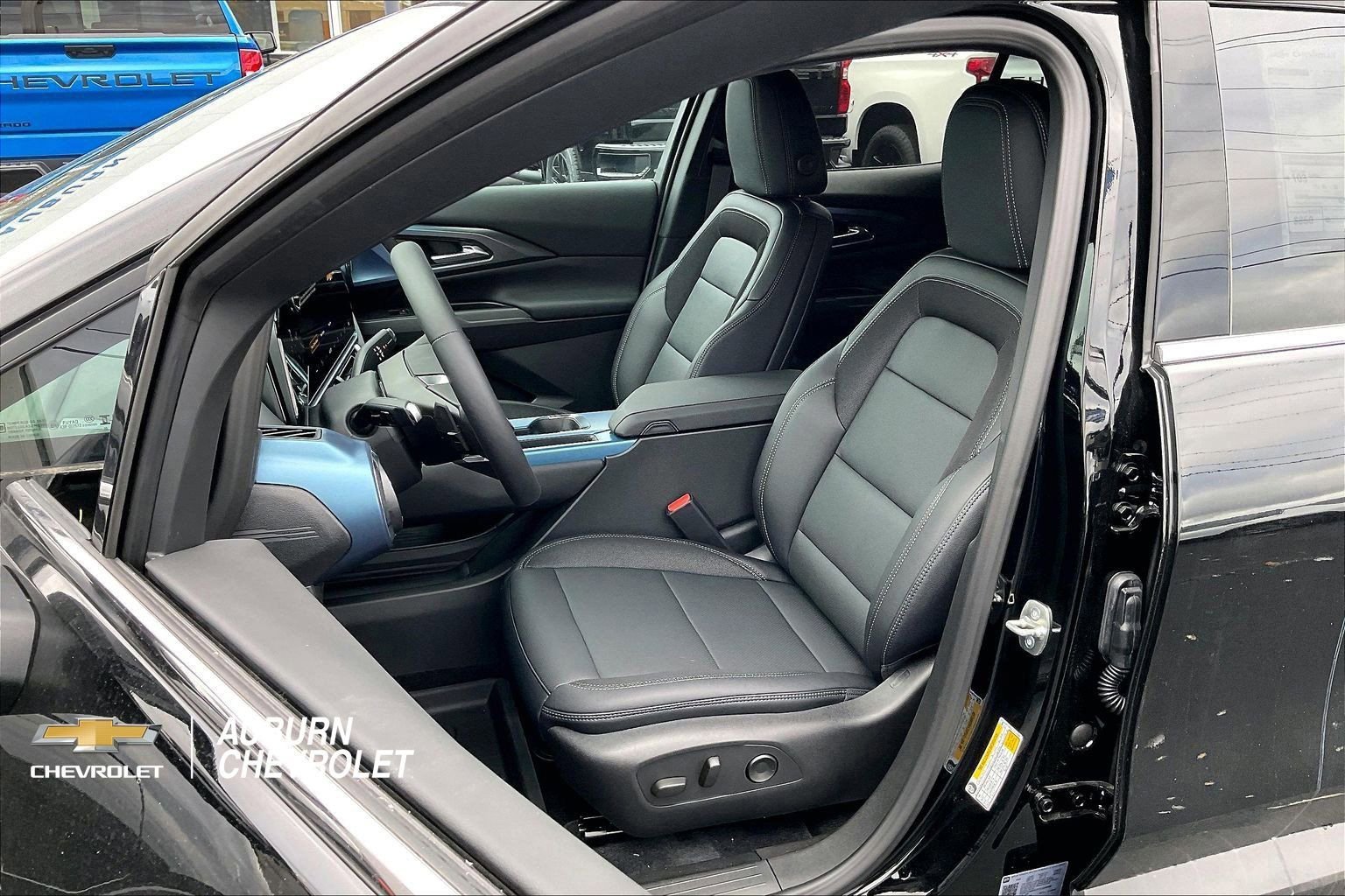 New 2026 Chevrolet Equinox EV LT AWD/4WD image 9
