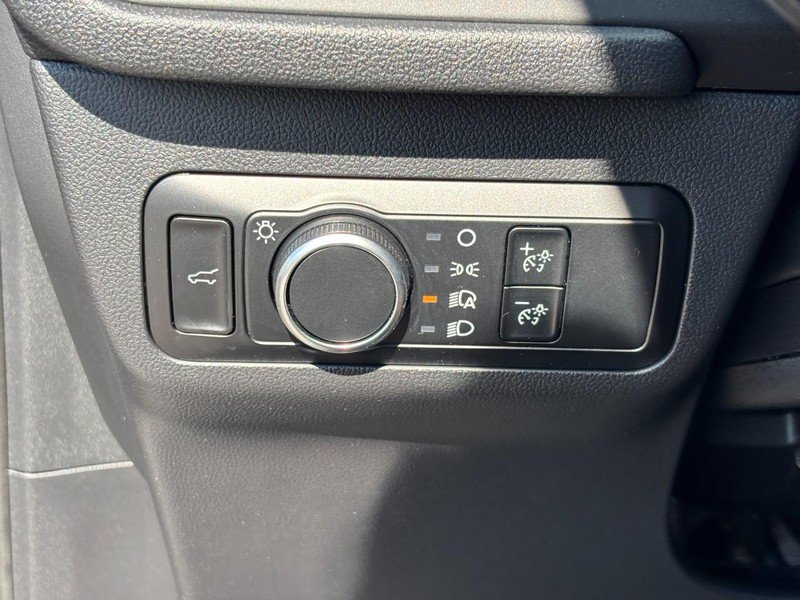 Used 2024 Ford Escape ST-Line w/ Tech Pack #1 AWD/4WD image 18