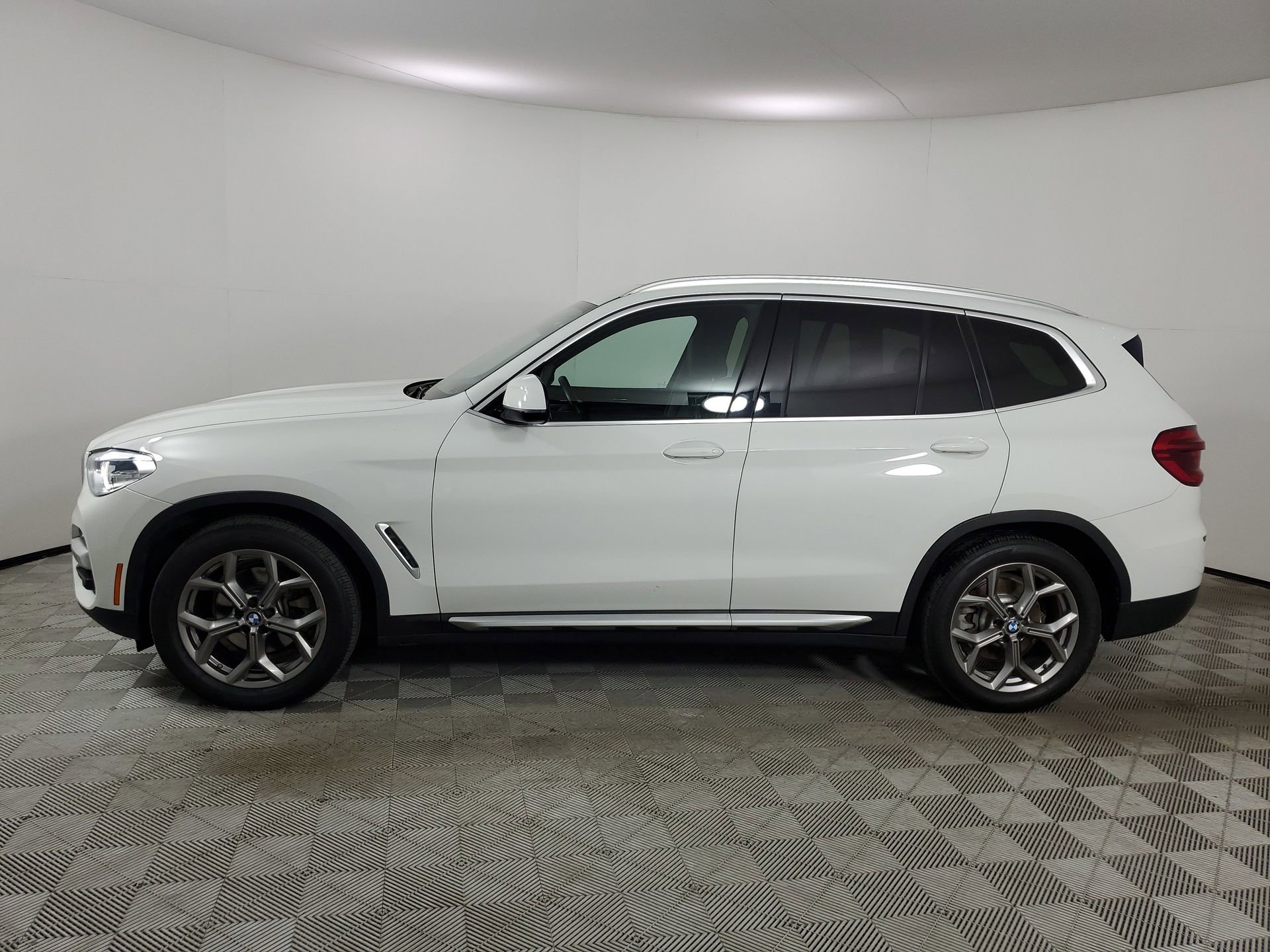 Used 2020 BMW X3 xDrive30i w/ Premium Package image 6